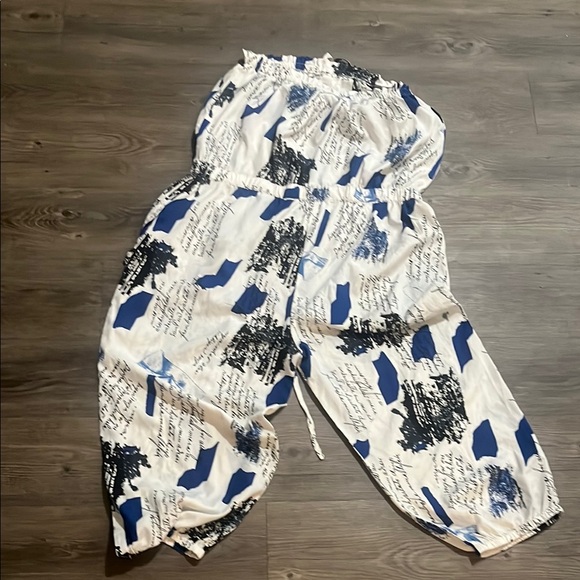 Stylish Printed Jumpsuit - Picture 3 of 4